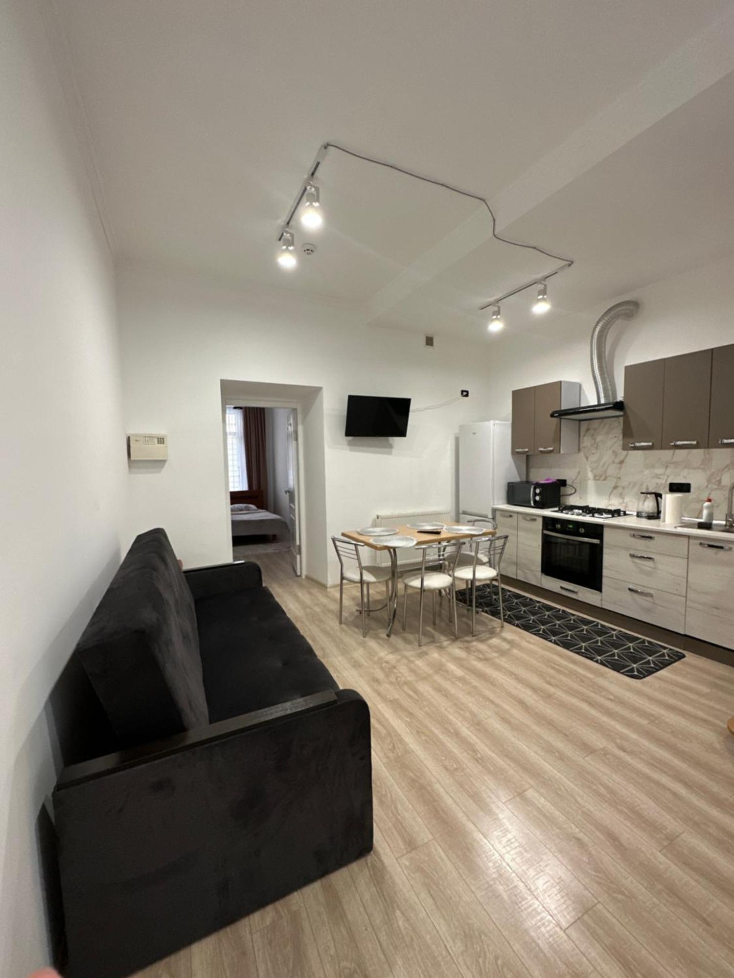 Levvv Apartment Liov Exterior foto
